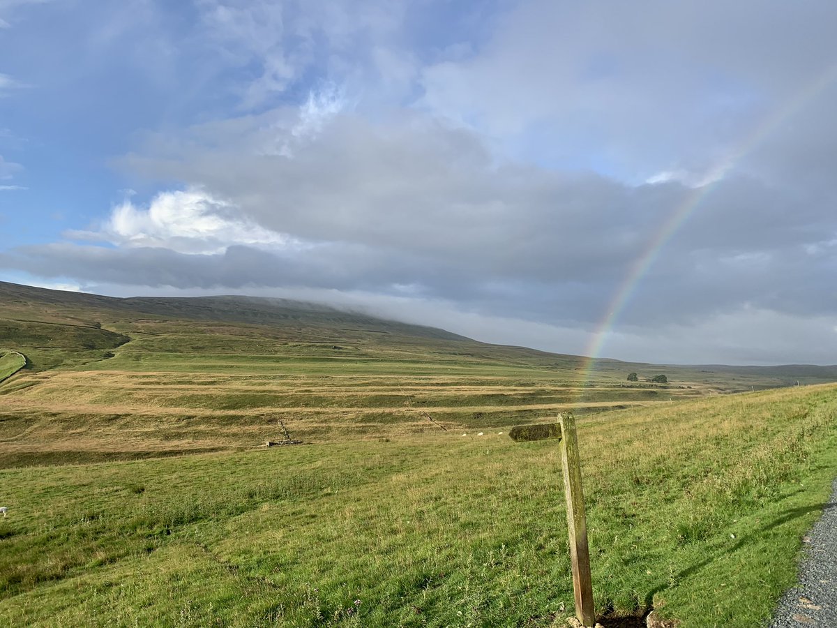 Definitely colder especially when it started raining 🌧 but at least there was a lovely rainbow over Pen-t-Ghent 😀