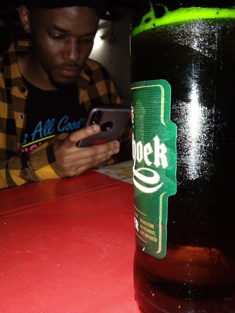 Kvsh_Molton's tweet photo. @WindhoekBeer_SA @HussainvanRoos @iam_lentswe Imagine Rocking #NgataHaClothing while sipping on #PureBeer (Windhoek)
#LongWeekend
#GoodCombination https://t.co/FB9NaJTPla