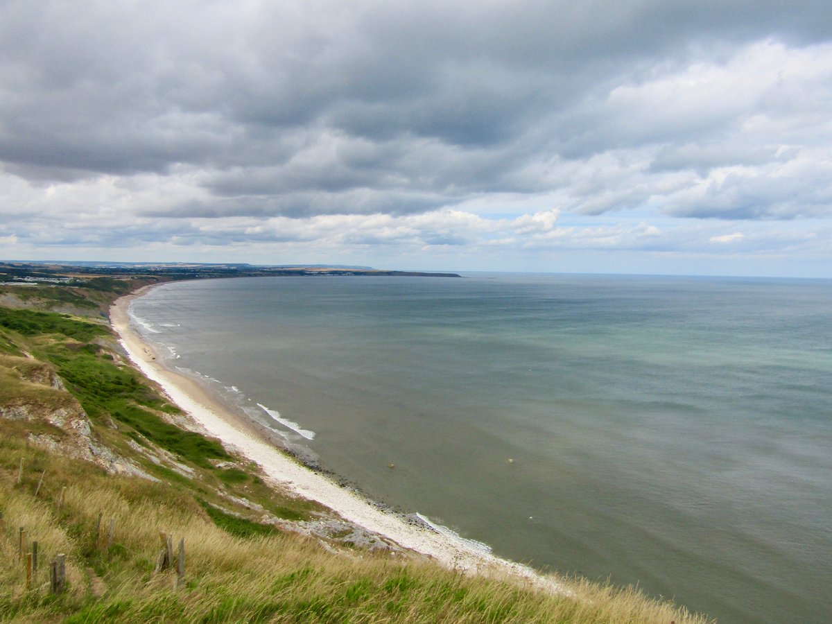 AwayMaja's tweet photo. Another 10 miles done on the #YorkshireCoast between #Filey and #Bempton π the beaches around #HunmanbyGap are simply spectacular! πποΈ
#Yorkshire #ReightonSands #VisitEastYorkshire @DiscoverCoast @Filey_UK @OfficialFiley @VisitEastYorks https://t.co/sZLDe8253m