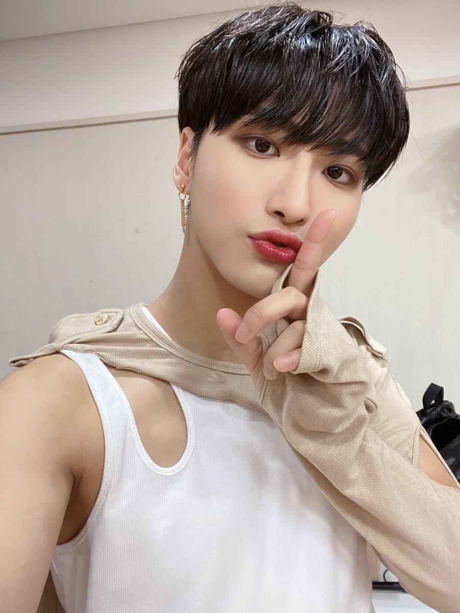 1024zone's tweet photo. [💌] 220805 SH https://t.co/GgidtCktBn