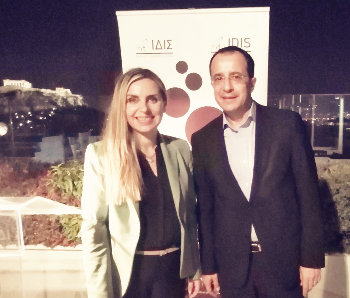 At inaugaration of Israel-Hellenic Forum meeting on 'Athens Discourse: A World in Transition' organised recently by @BnaiBrit & hosted by @IDIS_IR 40 plus academics & experts from 🇮🇱🇨🇾🇬🇷 participated incl frm FM of Cyprus @Christodulides, frm Dep NSA @EranLerman & @AnTheophanous