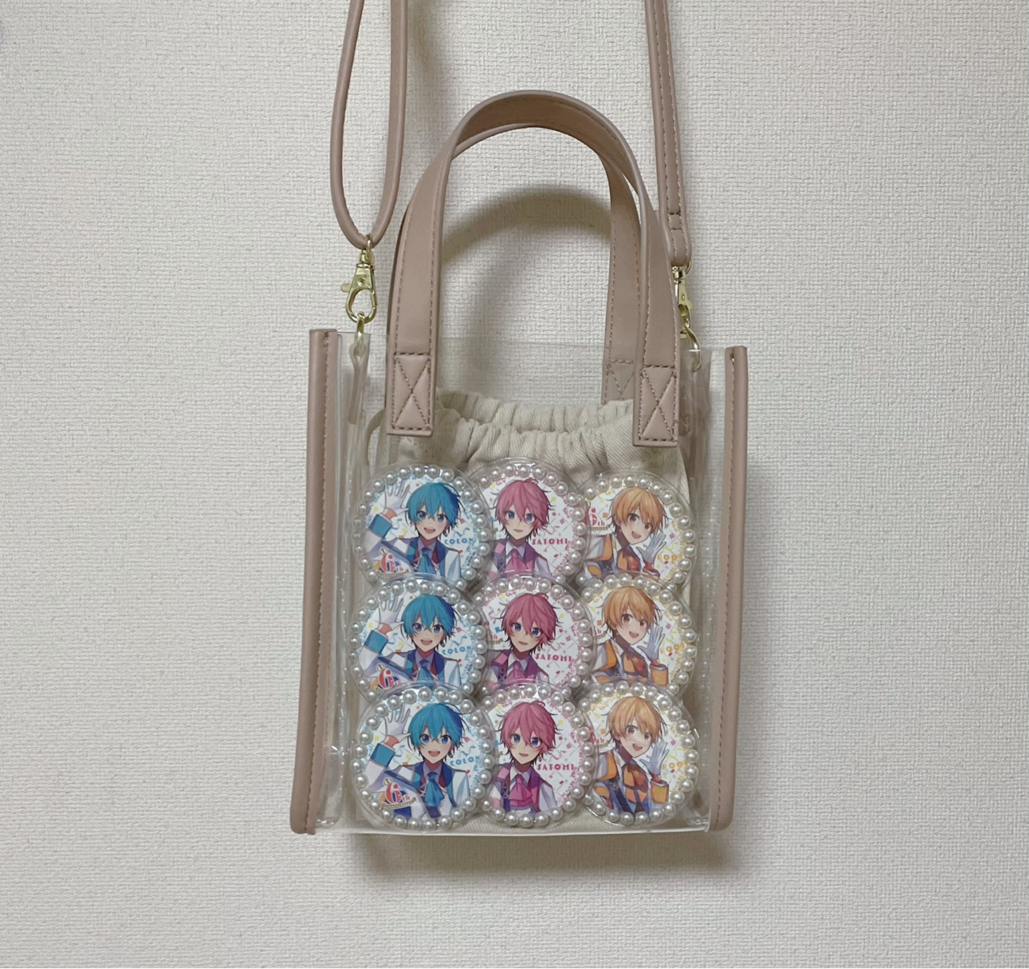 すとぷり 痛バッグ さとみ さとみくん さとはぴ あけおめ 缶バッジ