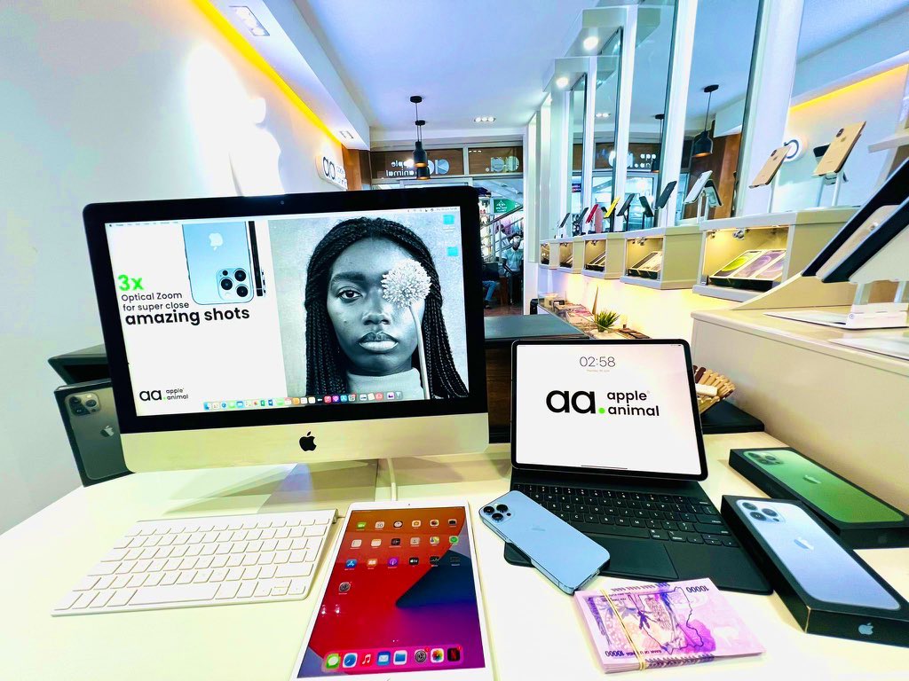 GyozlynB's tweet photo. Come through at our shop and collect your best or favorite iPhone before 14 gets in…@appleanimalug got Ue sorted..#appleanimalug https://t.co/K45gvlxzmP