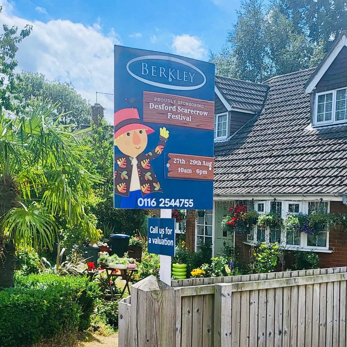 boards4agents's tweet photo. What do you think of these boards we've printed & installed on behalf of @berkleyestates? We think they’re going to make a lot of people smile! It’s great to see @berkleyestates using the boards to support the local community.#Boards4Agents #forsaleboards #estateagents #desford https://t.co/lpJTIavQUz