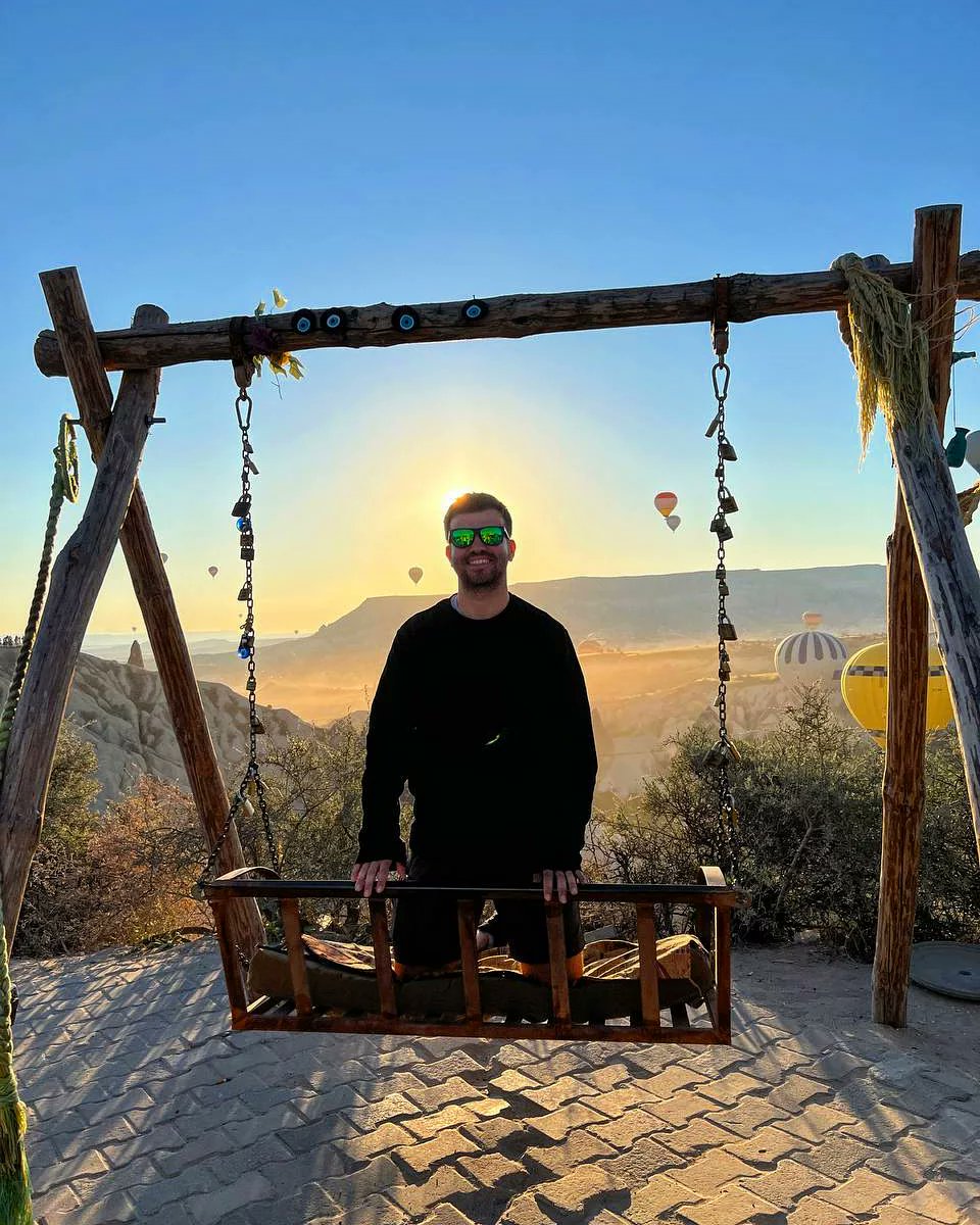 semihtaskinn's tweet photo. 🏜️🌵🐫🧡🎈 https://t.co/4sJfsqTPPd