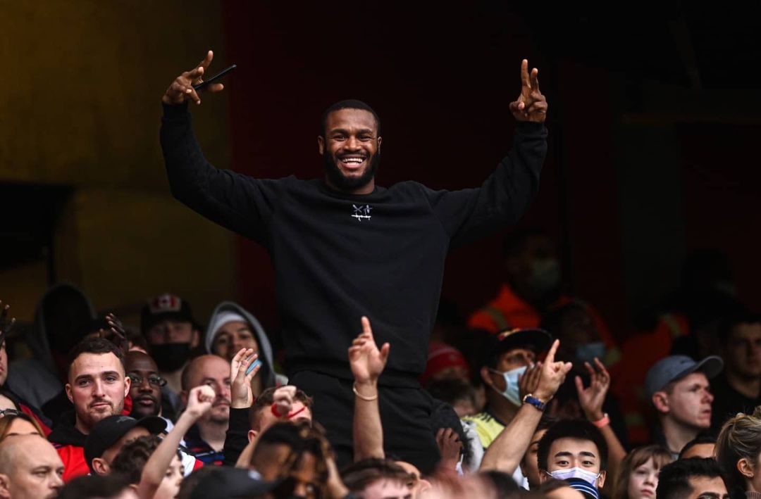 TEAMC4CHEV's tweet photo. Waking up knowing the Premier League is back today 😆
Will @C4CHEV still look this happy come the end of the season though? 😬
#C4CHEV #LevelUpNation📈 #PremierLeagueIsBack https://t.co/bvmvMi02vv