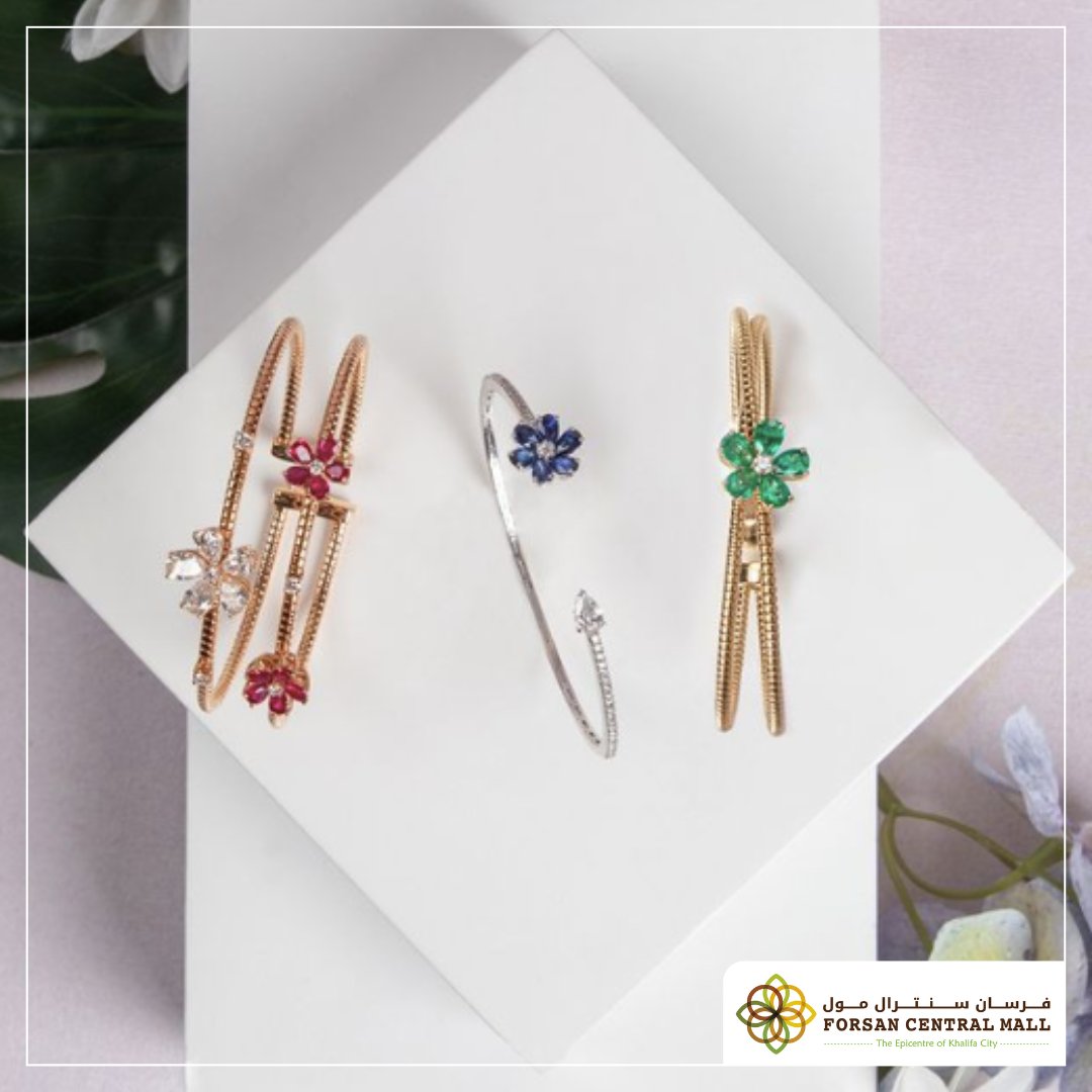 forsancentral's tweet photo. @lamarquisejewellery

Indulge in our whimsical fine jewellery where floral motifs are brought to life through vivid coloured gemstones and scintillating natural White Diamonds.

#LaMarquiseJewellery #FineJewellery #FloralFantasyCollection #PreciousStones #Gemstones #Emerald https://t.co/ZASluqbISb