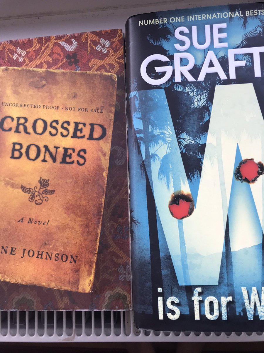 Librarylass11's tweet image. Lovely books and lovely service again from @BookshopFairy ❤️#indiebooks #BookTwitter