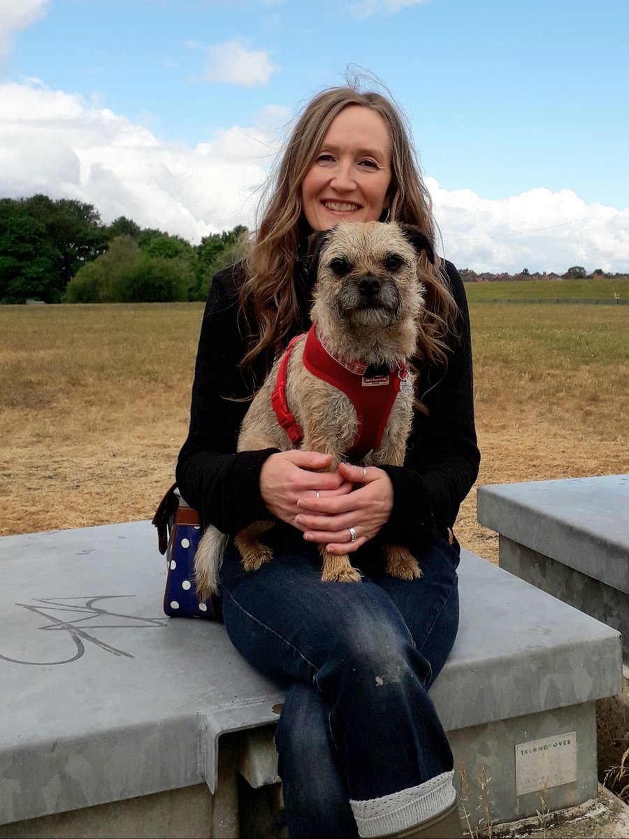 I'm Helen Rogers of <a href="/misheleneous/">MisHelenEous | Gifts for Home & Hound</a> &amp; I make 'miscellaneous' Gifts for Home &amp; Hound. Self employed since 2013, a <a href="/MadeinBritainGB/">Made in Britain</a> member &amp; <a href="/TheoPaphitis/">Theo Paphitis</a> #SBS winner. Last night me &amp; Heidi joined <a href="/MHHSBD/">#MHHSBD</a> so thank you for the warm welcome! #MHHSBD #sbs #earlybiz