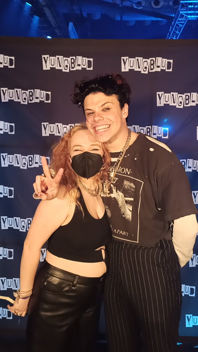 solarpowerclara's tweet photo. @SpainYungblud @yungblud @YungbludSpain Happy Birthday Dom ily🖤 #Happy25Dom @SpainYungblud @YungbludSpain @yungblud https://t.co/W5ZthgpDNM