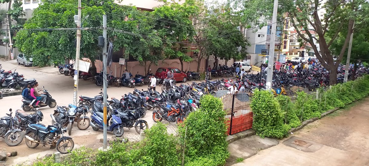 miperkurnool's tweet photo. Quick Photos from #APSSDC Mega #JobFair happening now at #MIPER #Kurnool Campus. https://t.co/TBXEQf22qp