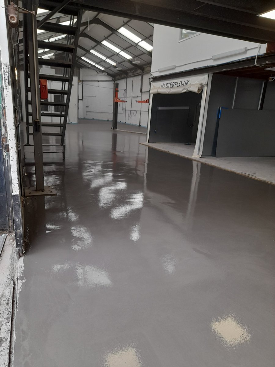 Saint-Gobain Weber Technical Academy (@webertraining) on Twitter photo Weber Industrial screed 4610 on this garage floor. Appollo screeds and Irwin Plastering first time using weber after attending the Academy for Training. #webertraining #SGWeberUK Weber Industrial screed 4610 on this garage floor. Appollo screeds and Irwin Plastering first time using weber after attending the Academy for Training. #webertraining #SGWeberUK