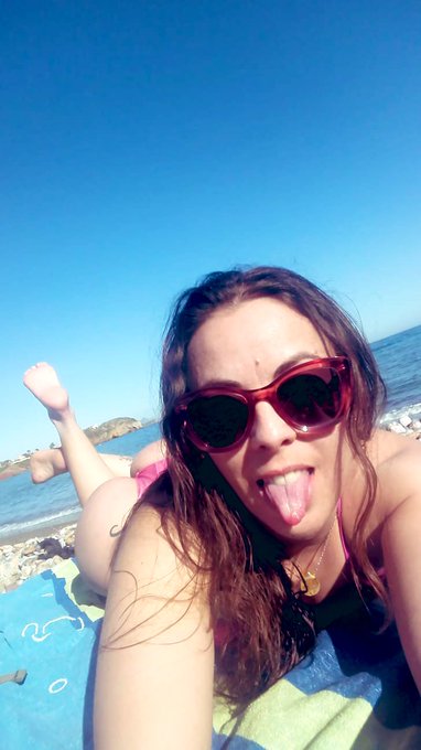 Buenos d&iacute;as 🌞 soleado 😎 despejado 🤸&zwj;♀️ https://t.co/9G1WJSjz5n<a href="/tag/bailando"class="tags"><span>#bailando</span></a>