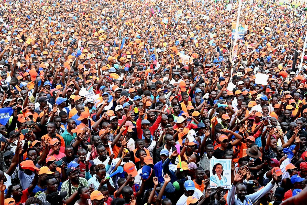 SOwidhi's tweet photo. Yesterday in Kisumu Dala. Mamboleo ground. 
Baba the 5th was accompanied by mama Idah Odinga, First Lady Martha, waziri wa kilimo Peter Munya, MP embakasi east Babu Owino, Francis Atwoli, Mr. Kalonzo Stevo among other leaders. 

Asanteni sana kisumu residents. 

#100% turnout https://t.co/1ps7uj1PTa