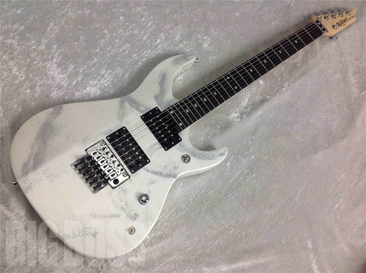 bigboss_online's tweet photo. 【#入荷情報 #駅前別館】
#KillerGuitars より天の���のようなカラーリングが特徴のKG-FASCIST VICE Milky Wayが入荷😁✌️
通常の #FascistVice とは異なりエボニー指板＆24フレット仕様となっております😆👍
人気の商品ですので、ぜひお早めに😉
https://t.co/IsG12K6WU8
#BIGBOSS #BBOnline #ルーク篁 https://t.co/ZL3PvheEYo
