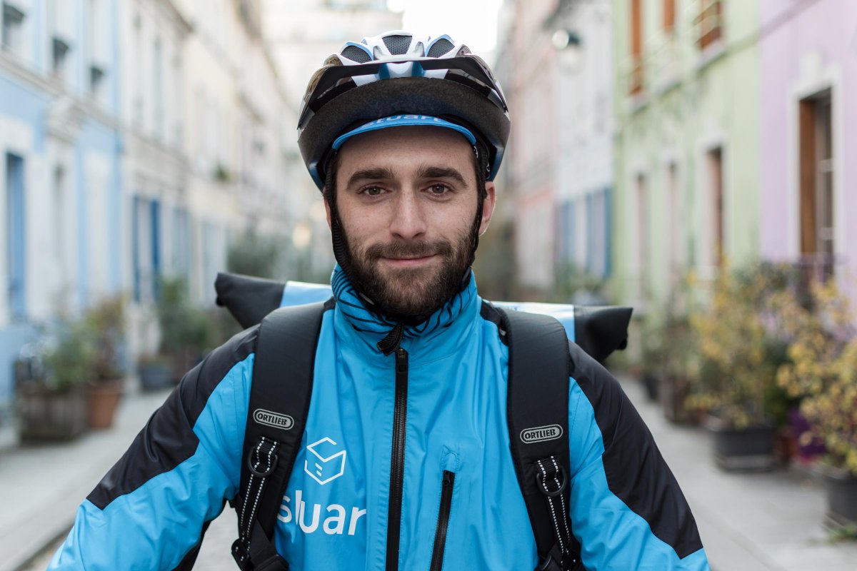 ✅ ¡Pedido entregado! 
Mediante la funcionalidad de tracking que ofrece Stuart, podrás ver en tiempo real dónde se encuentra tu driver. 📱📍

Además, disponemos de un servicio de Chat de Atención al Cliente, con el que resolver todas tus dudas durante todo el proceso de envío.💻