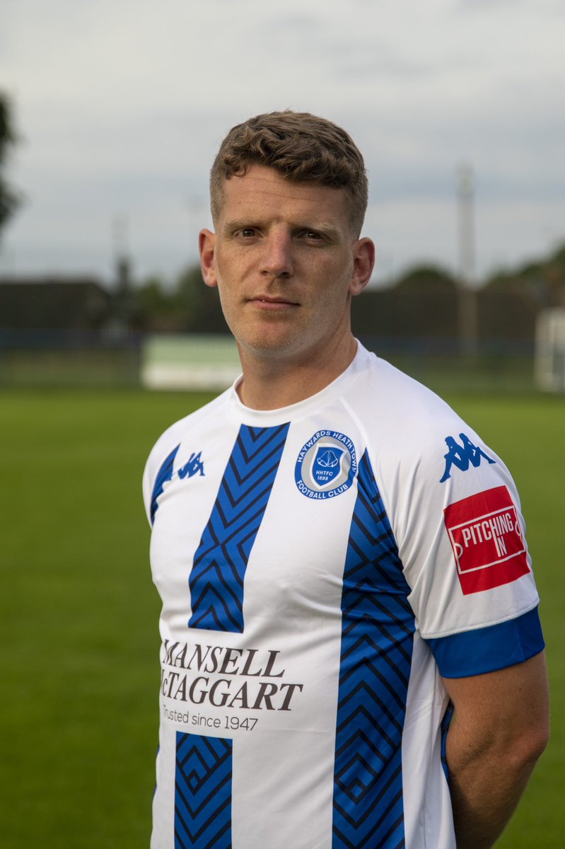 HHTFC's tweet photo. Our 2022-23 season Home kit is here! Sponsored by the fantastic @mansellhaywards, and expertly modeled by club captain @B_Napper

We can’t decide what’s better, the shirt or the man wearing it… Maybe call it a draw on that one 🤝

#HHTFC https://t.co/UE4Z3aco7i
