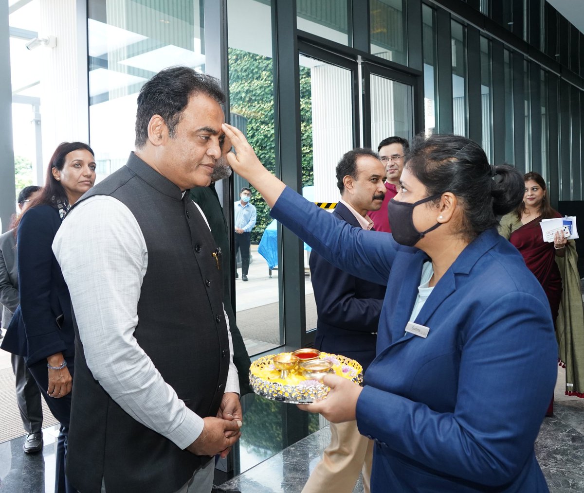 drashwathcn's tweet photo. Happy to be a part of the Scalix launch at #LetsIgnite2022 by @letsventurein.
#LetsIgnite is India’s largest startup conclave for founders and investors to know and discuss the key drivers & trends in private equity investing and fundraising.
#Scalix #LetsIgnite2022 https://t.co/Gh9ebsBHi6