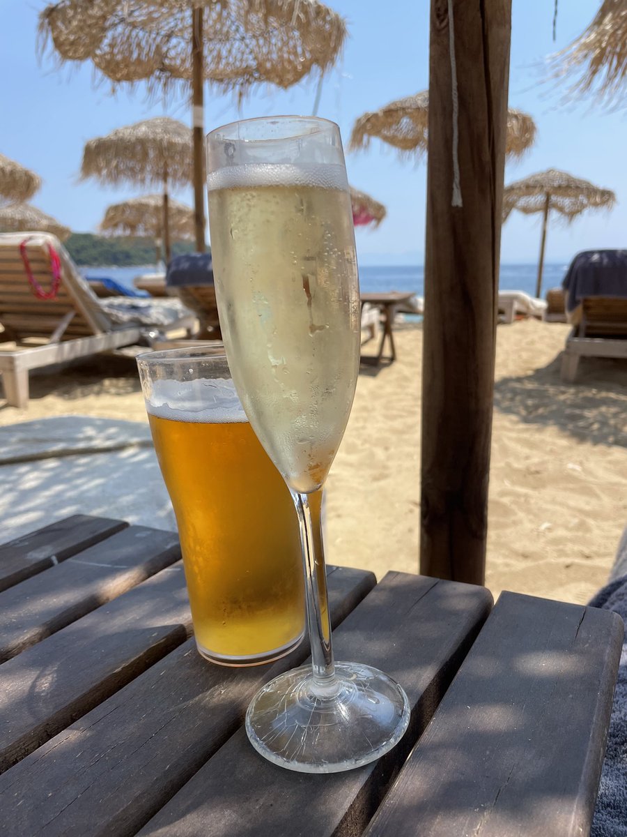 MoiraWatts10's tweet photo. #OurNCEjourney Absolutley over the moon with my Distinction Level 7 Leadership result today! Thank you @ROptimism @panos_trakas @RachelONorth Bubbly on the beach in Skiathos! https://t.co/WKxju7Yy2W