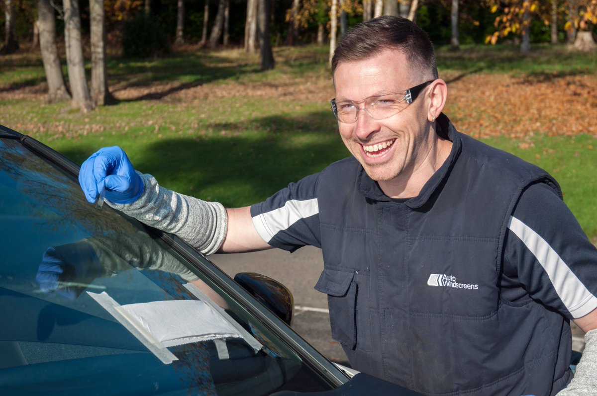 OneMinuteBriefs's tweet photo. One Minute Brief of the Day:
Create posters aimed at 18-25's raising awareness of the @AutoWindscreens Automotive Glazing Apprenticeship scheme #ClearlyGoingPlaces 🚗🧑‍🏭

Brief: https://t.co/z9GR8m1Ve1

Prizes:
1st £200 cash!!
2nd £100 cash!!
3rd £50 cash!!

RT 🙌 https://t.co/lJ0UzFrHDm