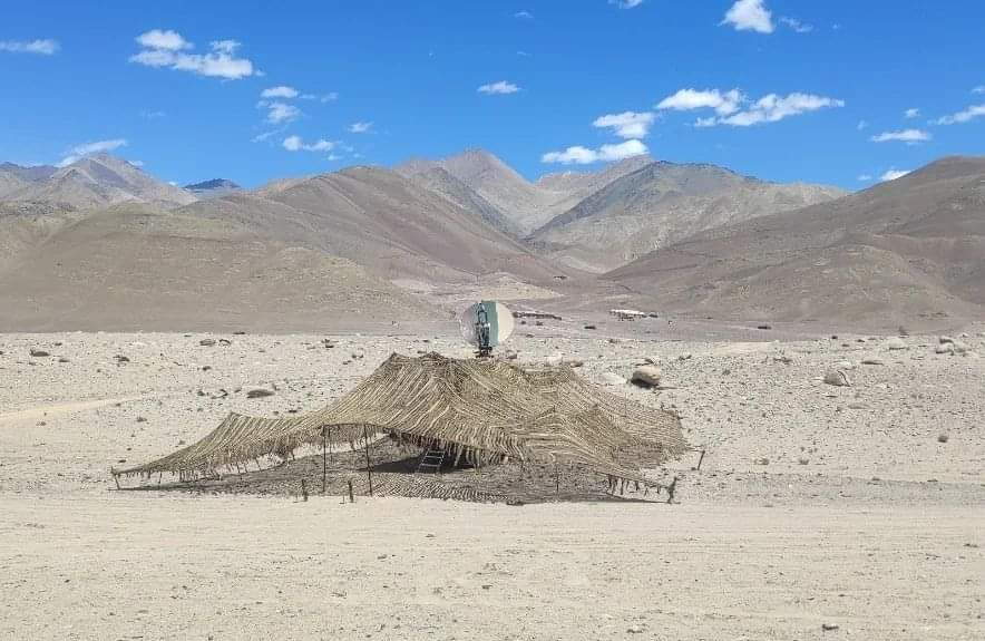Riflesgarhwal's tweet photo. #KnowYourArmy
Transportable Satellite Terminals #TST are held with #IndianArmy to provide secure & reliable voice, video & data connectivity to troops deployed in forward areas. #TST, based on #HighMobilityVehicle, can traverse along all types of terrain.
#IndianArmy https://t.co/KpSKh5xuOW