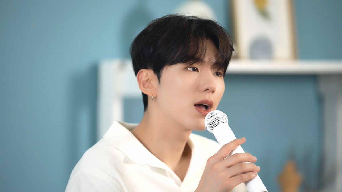 moonphase_kr's tweet photo. 🔜 COMING UP NEXT ‼

2022.08.08. 월요일 @ 토리뮤직 유튜브
🔗https://t.co/5ostv9axtf

케팝신 기현 님의 <<라이브 클립>> 대 공개! 🎬

🍏세기말 풋사과 보습학원 OST Part.2
IS THIS LOVE - 기현(몬스타엑스)💕

🤗심장을 간지럽히는 기현 님의 보이스 😭

#웹툰OST #OST #네이버웹툰 #문페이스 https://t.co/hZCl4xlF31