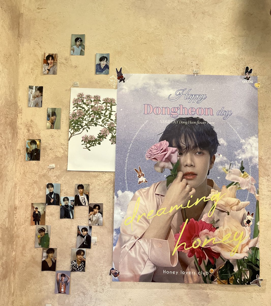 fiveheon's tweet photo. 여기 꽃집인 줄 알고 갔는데 동헌이로 가득 차 있던데요 동헌아 생일 축하했어🌷💓
예쁜 이벤트 감사합니다🤍

 #예쁘게_꽃_필_동헌이의_매일 https://t.co/3yj02Fvw40