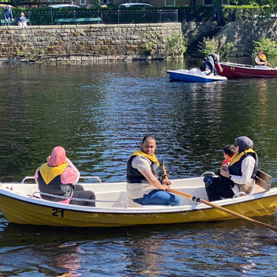 Looking for something to do this weekend? Head down to Wharfemeadows Park to try out Otley Boats. Check the link for latest opening hours and times. ow.ly/4tXX50K8WIJ
#onlyinotley #buyinotley #visitotley #yorkshire #otley #welcometoyorkshire #kids #summerholidays