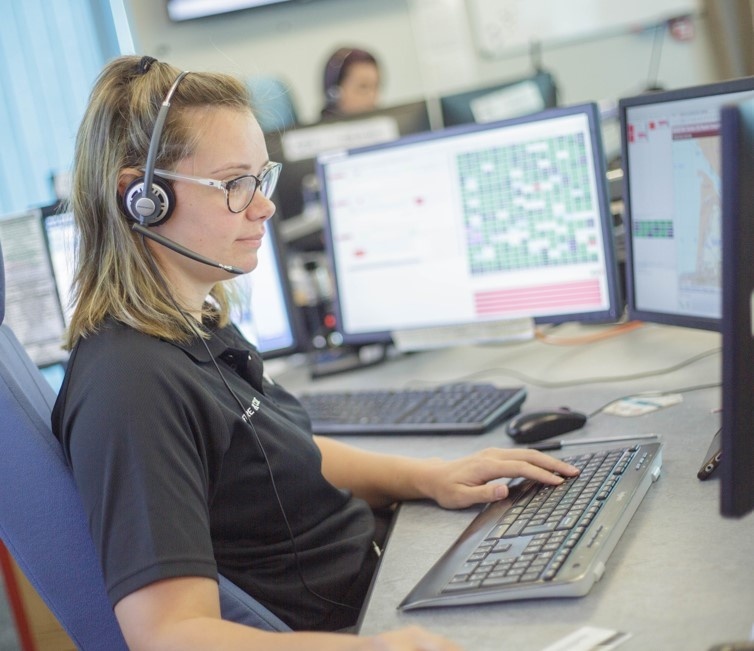 DSFireUpdates's tweet photo. In July this year, Fire Control answered over 400 calls about small fires in the open, with 114 for one incident alone! This compares to 150 calls received in July 2021. 

As the hot weather continues see our advice on reducing the risk of wildfires.  
https://t.co/m34OHsRmiq https://t.co/VIMUE2c8u4