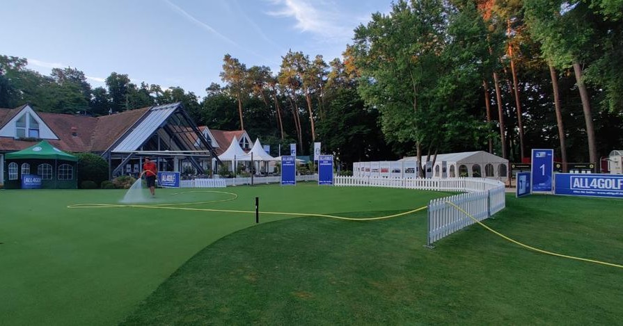 troonint's tweet image. The team at Golf Club Pfalz continue to prep for the Deutsche Golf Liga, Final Four event which sees the eight best German teams go head to head. Here was course prep this morning, captured by Tim O’Sullivan, Course Superintendent. 
#PlayTroon #GolfCourse #DeutscheGolfLiga