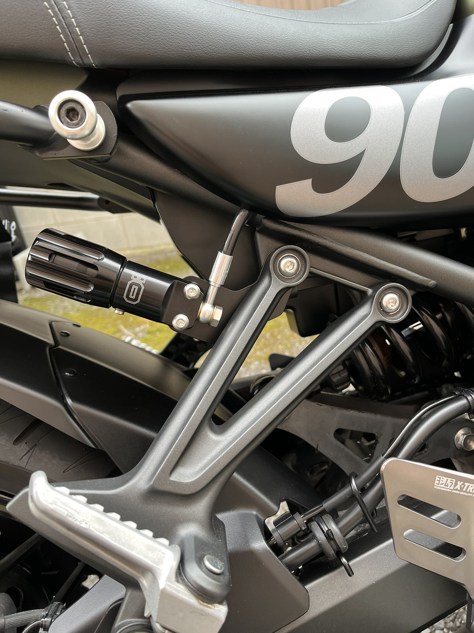 Z900RS SE オーリンズ ダストカバー 純正 プレート Z900RS