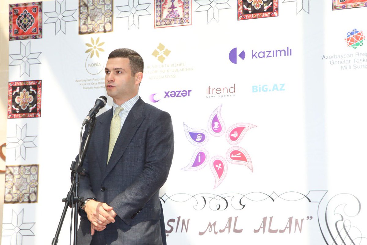MammadovOrkh's tweet photo. 2022-ci il ərzində #KOBİA-nın təşkilatçılığı və tərəfdaşlığı ilə keçirilən sərgi və yarmarkalar #KOB-ların #satış imkanlarını artırmaqda davam edir. "Şərq Bazarı"nda keçirilən "Arşın mal alan" milli satış-sərgi yarmarkasında 90-dan çox KOB-un #məhsul və xidmətləri təqdim olunur. https://t.co/B6NVNNKlyf