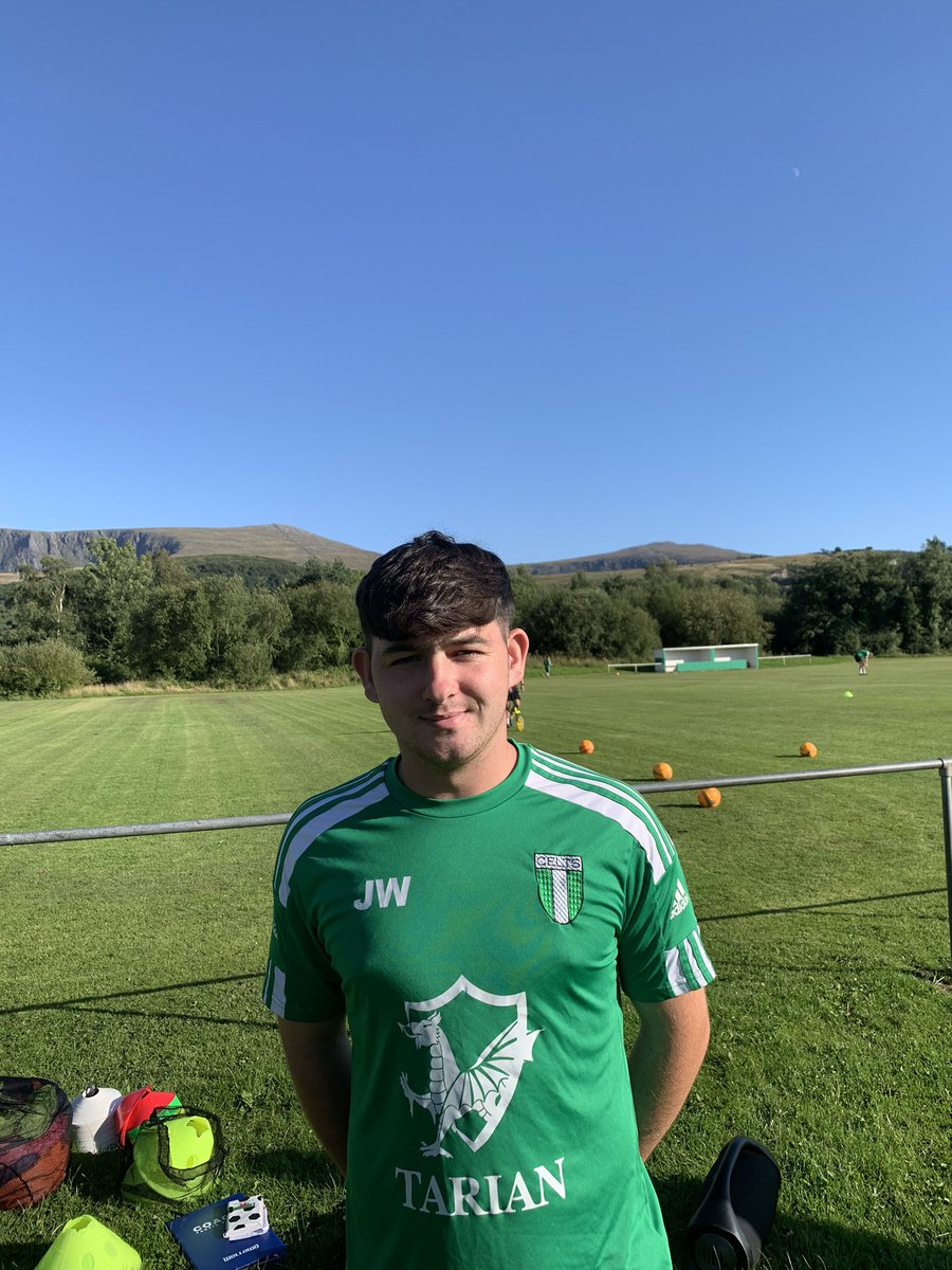 🚨CHWARAEWR NEWYDD🚨
Dau chwaraewr newydd arall sy'n ymuno â'r Celts am y tymor yw cyn-bâr Waunfawr. Chwaraewr canol cae <a href="/dylanmarchughes/">Dylan Hughes</a> , A’r cefnwr chwith <a href="/josh_williamzz/">Josh Williams</a> y ddau yn chwaraewr dibynadwy fydd yn cryfhau’r garfan.🟢⚪️