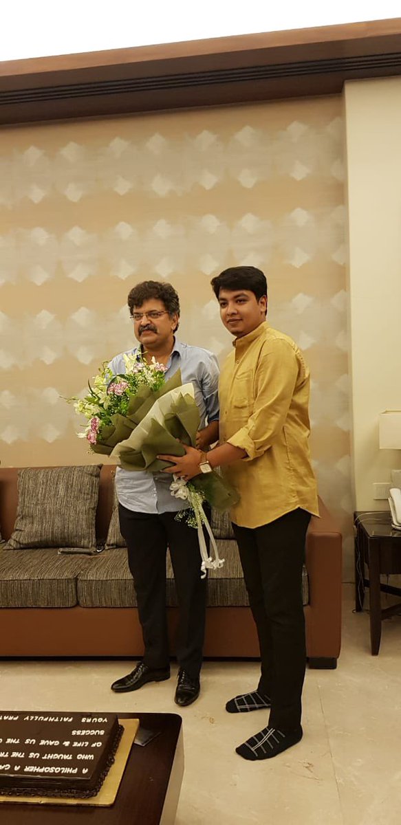 usamasayed00's tweet photo. पुरोगामी विचारांचा बुलंद आवाज, राज्याचे माजी गृहनिर्माण मंत्री, आक्रमक, अभ्यासू नेते मा.आ. जितेंद्रजी आव्हाड साहेब यांना वाढदिवसाच्या हार्दिक शुभेच्छा 💐@Awhadspeaks https://t.co/yySaxsid54