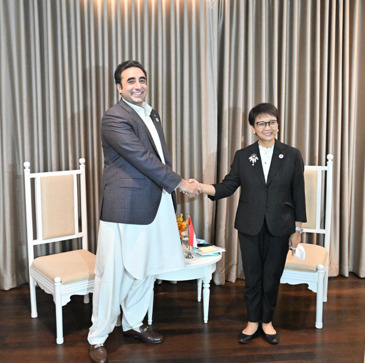 Delighted to meet FM <a href="/Menlu_RI/">Menteri Luar Negeri Republik Indonesia</a>, of brotherly Indonesia. Exchanged views on wide range of issues of mutual interest.Agreed to enhance bilat. exchanges &amp; regular dialogue for steady progress in our relationship. We committed to work together for women's rights &amp; empowerment. #ASEAN