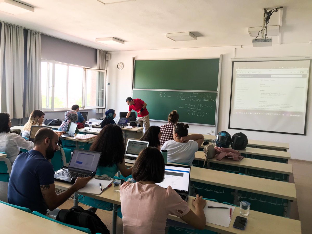 arsemakademi's tweet photo. Ahmet Göncü hocamız tarafından verilen, Finansal Ekonometri eğitimimiz başlamıştır.
#arsem #arsemakademi #araştırmaseminerleri #anadoluüniversitesi #bistlab #anadoluüniversitesiibf #finansalekonometri #matlap #araştırmaseminerleri #sosyalbilimler #veribilimi #akademikeğitim https://t.co/jpNMtJ3vE2