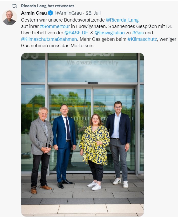 Frieren für #BASF? Guter Artikel in <a href="/Jungle_World/">Jungle World</a> über die gescheiterte #Energiestrategie des. dt. Kapitals, die #Gasumlage und die #Profiteure in der #Gaskrise.
jungle.world/artikel/2022/3…