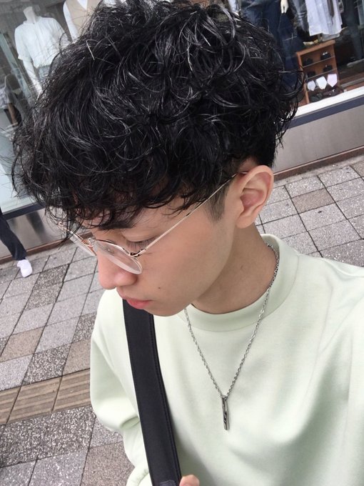 new hair style https://t.co/tmCVK3eqYI