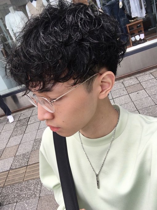 new hair style https://t.co/tmCVK3eqYI