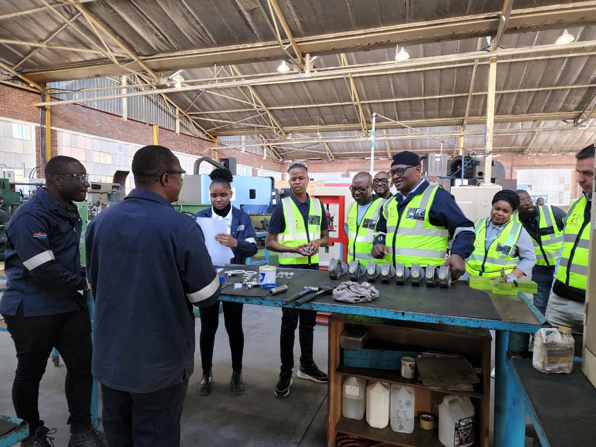 GautengProvince's tweet photo. The second visit is at Paltech Advanced Pump Solutions, a proudly South-African company specialising in manufacturing, repair and maintenance of pumps. https://t.co/6bFO1flXPL