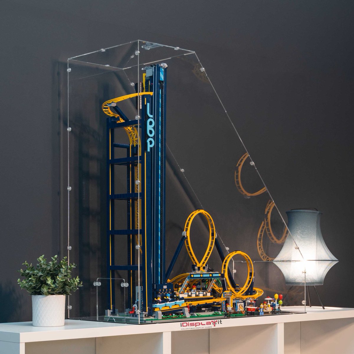 idisplayit's tweet photo. "Life is a rollercoaster, just gotta ride it..."
The new LEGO Loop Coaster is enormous measuring 92cm high and we accepted the challenge to make the tallest case we have ever made!
#lego #legoloopcoaster #legocoaster #legoicons #loopdeloop #themepark #legodisplay #loopcoaster https://t.co/2gZGKBNKPx