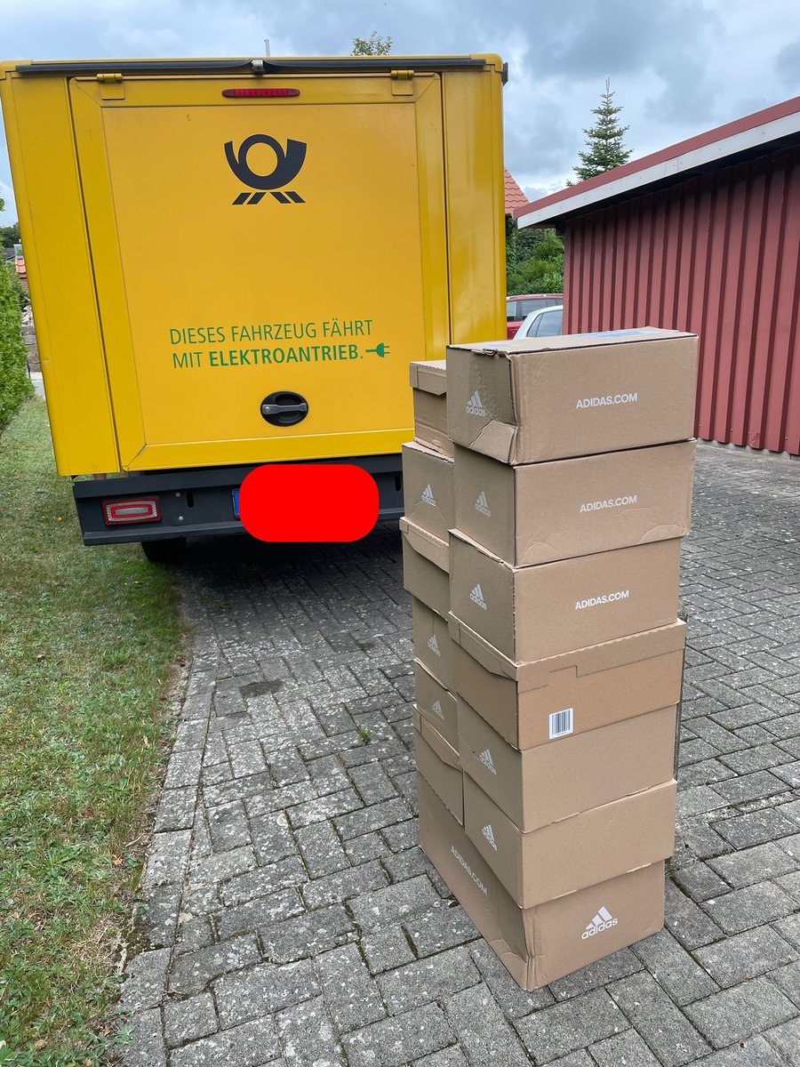 Oh happy day🎊 13/25
@RaffleHiveIO 
<a href="/LazyMails/">Lazy Mails</a> 

♥️ <a href="/GST_Sneaker/">GST Sneaker</a> ♥️