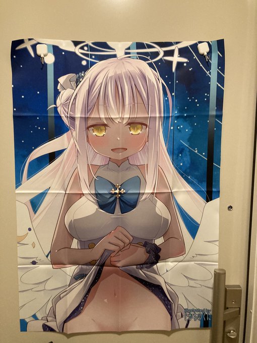 布ポスター届いた!!!聖園!、!でかい!可愛い!!!現物見るといい感じで嬉しいーヤッター!
当日はこれ目印にお願いしまーす。
(当日希望者がいれば閉会前に配布します) 