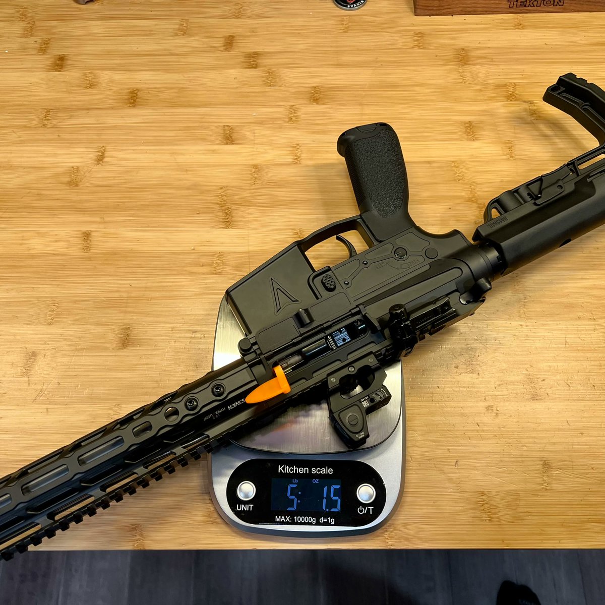 HorizonArms's tweet photo. That V7 System's rifle really is lightweight!  With the offset BUIS and RMR red dot on a riser, it weighs in at 5lbs 1.5oz.  Absolutely amazing! Not cheap, but super light weight, reliable, and accurate!  #ar15 #cqb #weapon #rifle https://t.co/ZEesrlhNOB