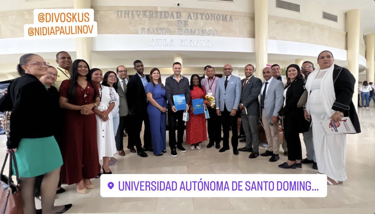 fegarciat's tweet photo. Discentes de la XX Promoción de la  Maestría en Defensa y Seguridad Nacional del @INSUDERD @EGAEERD participando en el exitoso XV Congreso Iberoamericano de Comunicación Politica @divoskus @CumbreCP @nidiapaulinov @UniversidadUASD https://t.co/nDeivgNs2S