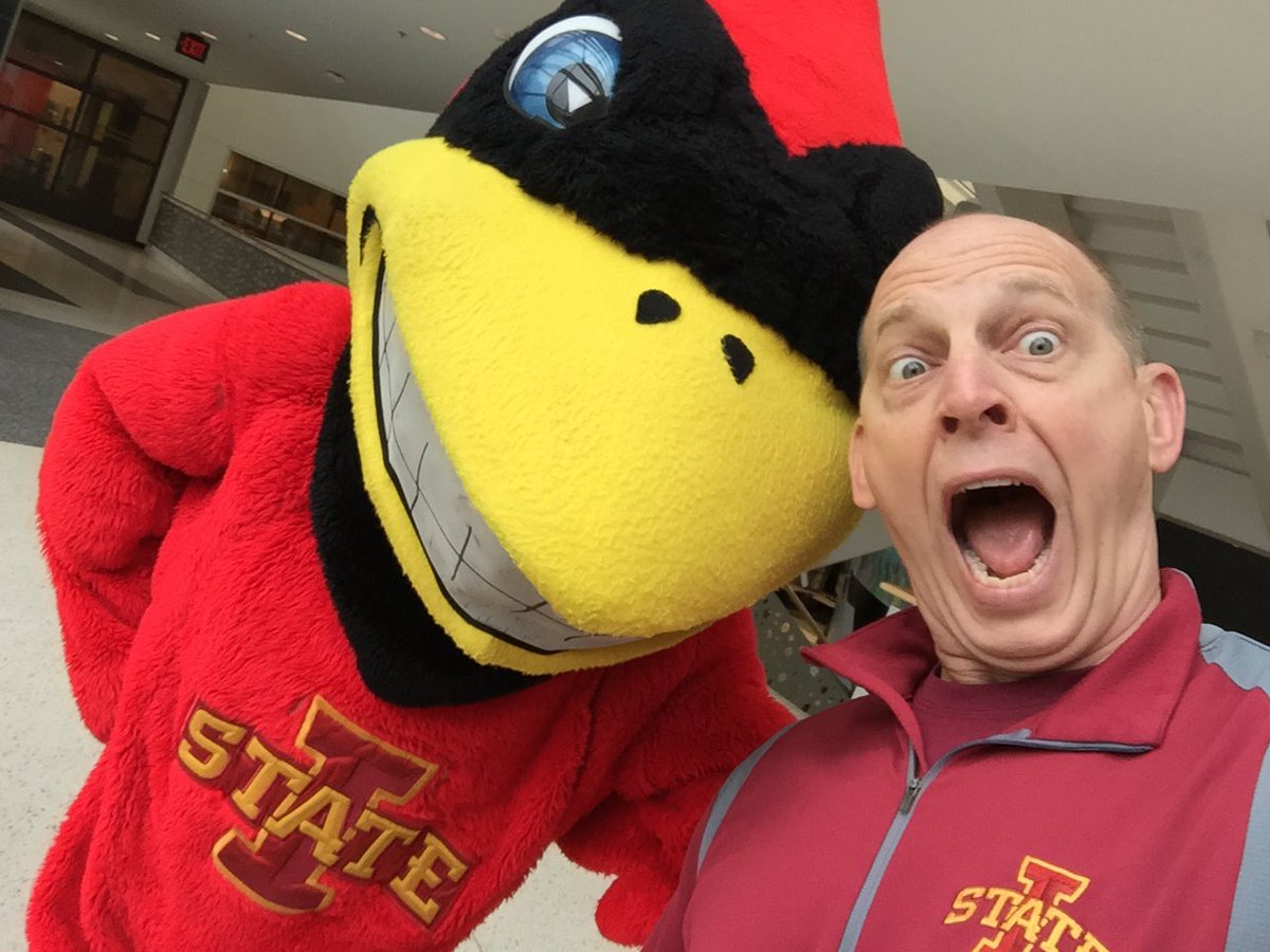Astro_Clay's tweet photo. Elsbeth is now an #HonaryCyclone!  Thanks for being a part of our #SpaceflightOperationsWorkshop™️ #AstroCy and #Astroclay approve! #SpaceCyberLaw @ISU_AERE @ISU_CoE @UNLCollegeofLaw https://t.co/F0W5NCUPdz