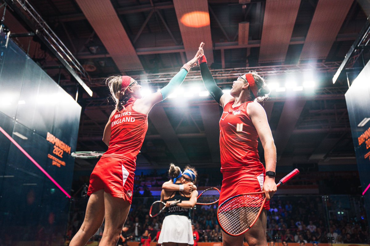 englandsquash's tweet photo. 🙌 A dominant performance puts Team England’s @SJPerry15 &amp; @Aliwat1 into the women’s doubles semi-finals🤝

[2] Perry &amp; Waters (ENG) bt [5/8] Aitken &amp; Adderley (SCO) 2-0: 11-7, 11-8

#CommonwealthGames #B2022 #Birmingham2022 #BringItHome https://t.co/uHnthvVlcn