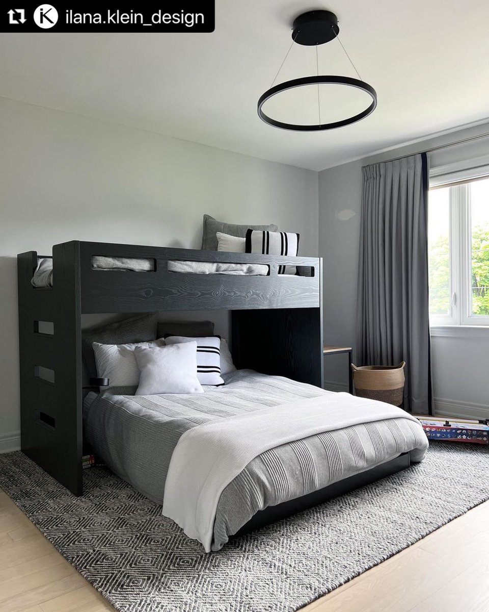 MerbenInt's tweet image. Our decorative throw and pillows styled to perfection👌🏽

Repost @ilana.klein_design 
・・・
Big Kid Now.

#style #decor #designconsultant #decorator #interiordesign #interiordecorating #personaldecor #torontodecor #torontodecoratoranddesigner #torontodesign #roommakeover