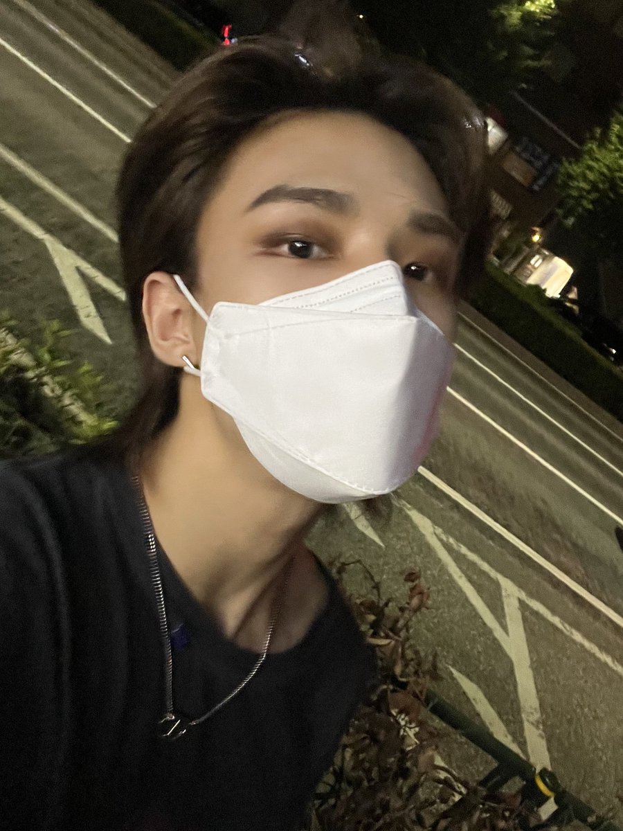 hyunjinpost tweet picture