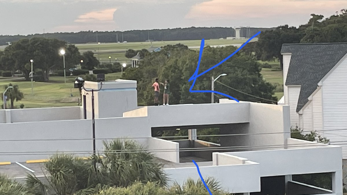 MacTipsDaily's tweet image. Pretty sure they aren’t authorized to be there.